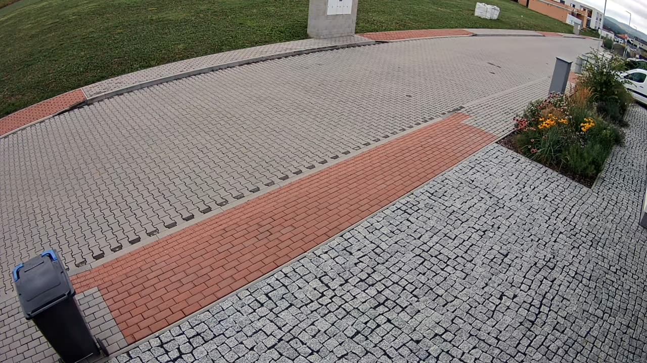 Denní scéna (97° záběr)